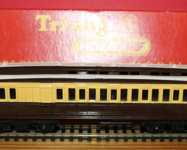 Triang R333 Clerestory Brake 3rd GWR