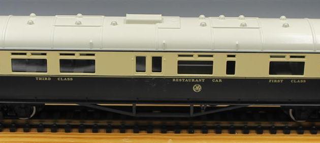 Hornby R458 Restaraunt Coach