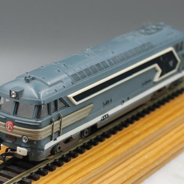 Playcraft P841 SNCF Bo-Bo BB67001 Loco