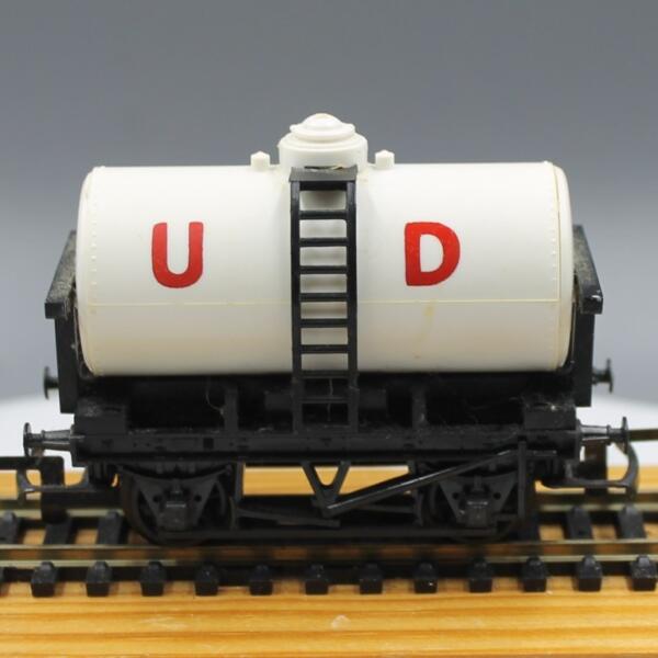 Triang Hornby R15 UD Tanker