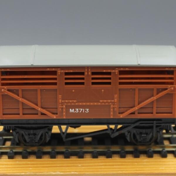 Triang Hornby R122 Cattle Wagon