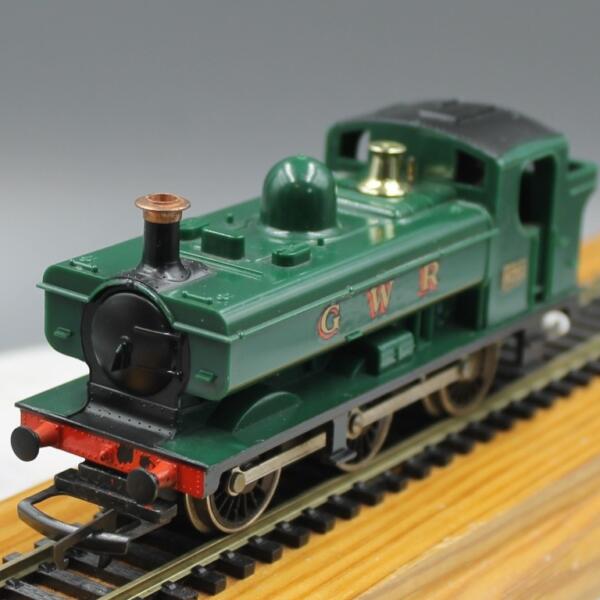 Hornby R041 0-6-0PT GWR