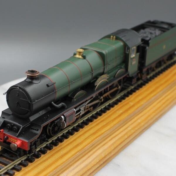 Hornby R2544 4-6-0 GWR King Class Loco King George I