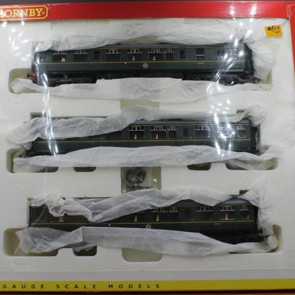 Hornby R369A Class 110 3 Car DMU