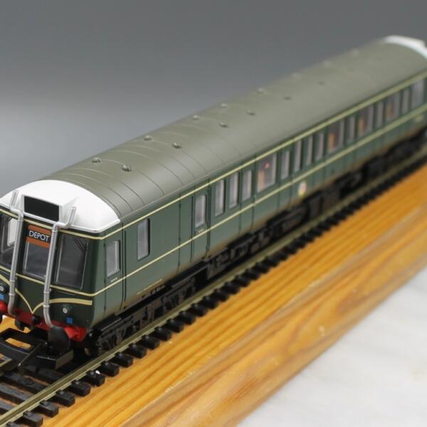 Hornby R2509A Class 121 Driving Motor Brake Railcar. BR Green