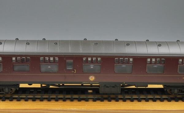 Hornby R4201 BR Mk1 Composite Coach - Weathered Maroon