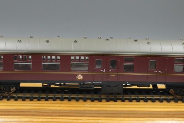 Hornby R4132A BR Mk1 Brake 3rd Coach - Maroon