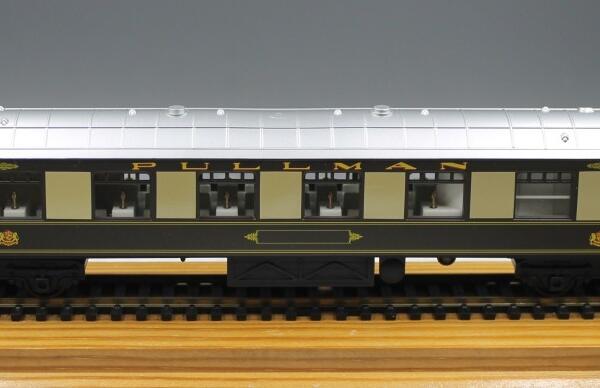 Hornby R223 Pullman 1st Class Parlour Car