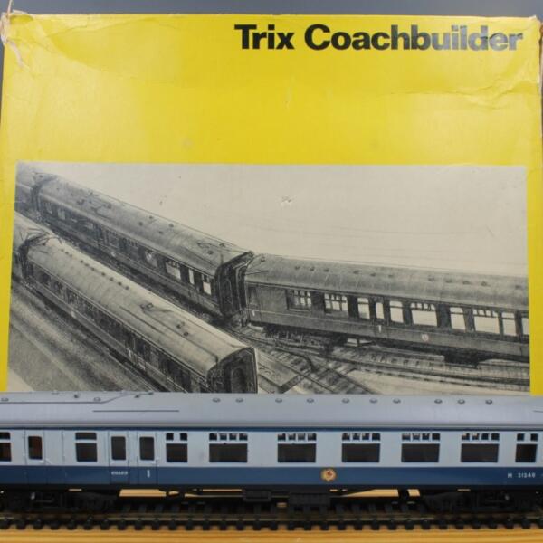 Trix 1957 Mk1 Brake Composite Coach, Coachbuilder Kit - Blue & Grey