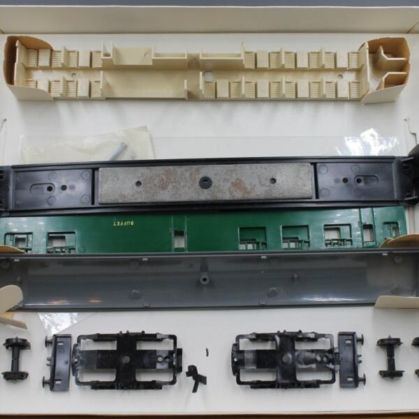 Trix 1949 Mk1 Buffet Car, Coachbuilder Kit - Green
