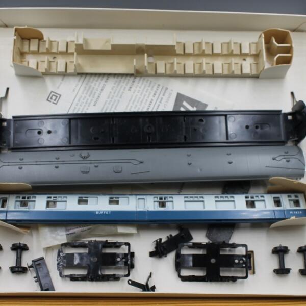 Trix 1958 Mk1 Buffet Car, Coachbuilder Kit - Blue & Grey
