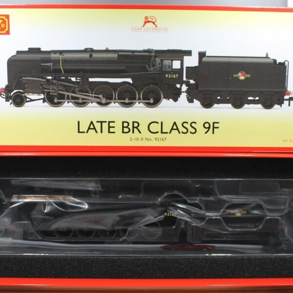 Hornby R3986. 2-10-0 9F Class Loco BR Black. 92167