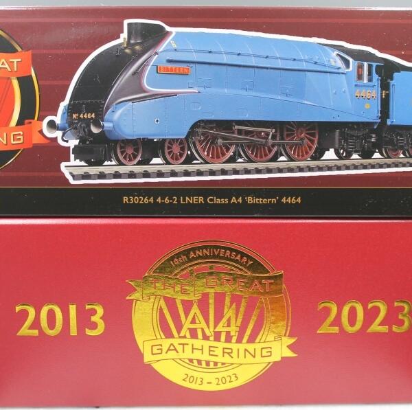 Hornby R30264 'Hornby Dublo' LNER, Class A4, 4-6-2 Loco, 4464 'Bittern': Great Gathering 10th Anniversary