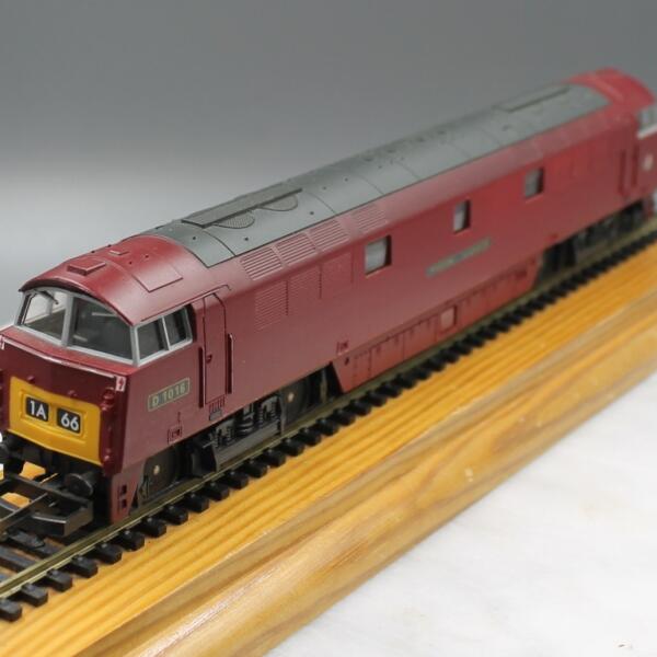 Lima 205281 Class 52 Western Gladiator 1016 - Maroon