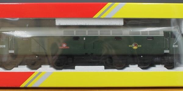 Hornby R30192 Class 40 loco. BR Green D210 As new