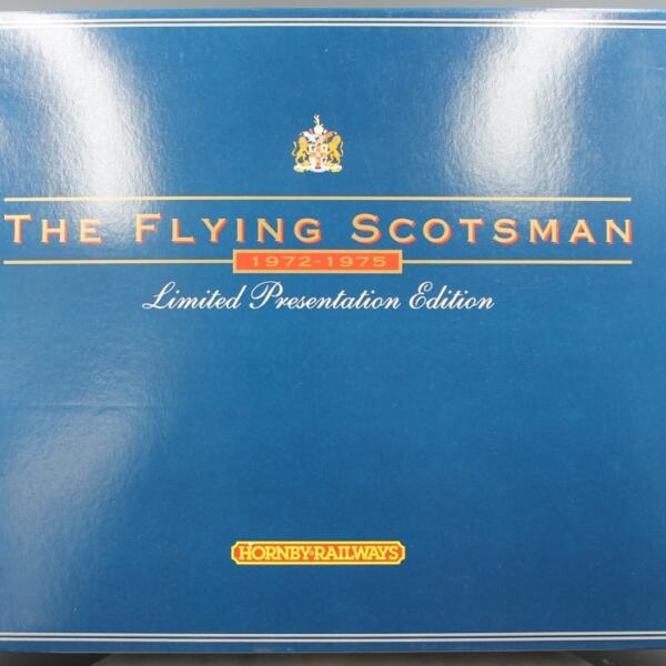 Hornby R089 Flying Scotsman Enterprises Mk2 Coach Set