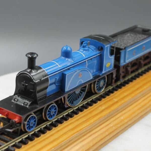 Triang Hornby R553 4-2-2 Caledonian 123