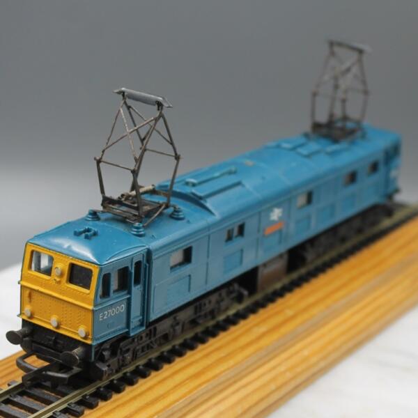 Tri-ang R351 EM2 Electric Loco E27000 Electra Blue