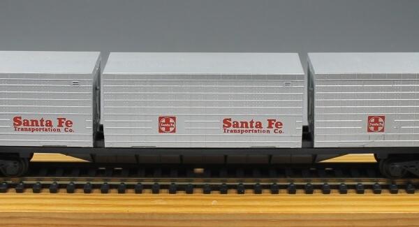 ATT / Triang Hornby 510 Container Wagon 3 x 20' containers - Santa Fe