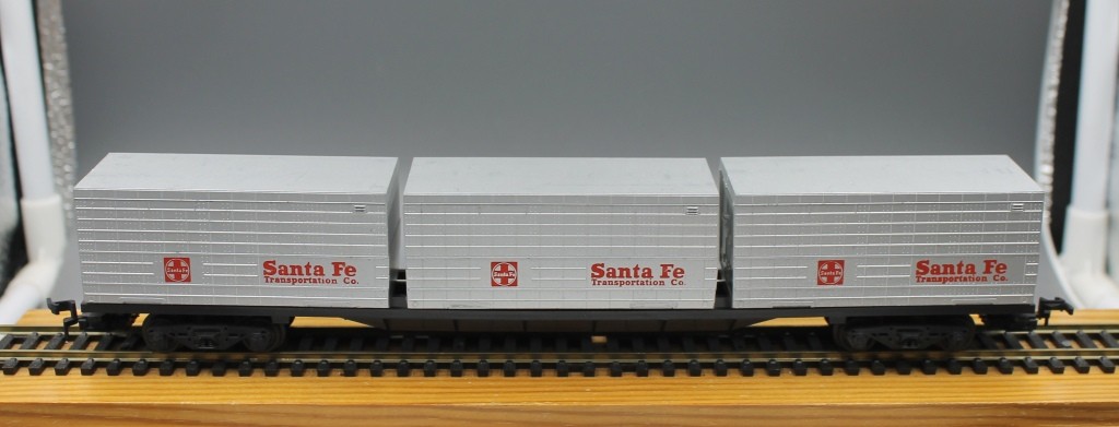 ATT / Triang Hornby 510 Container Wagon 3 x 20' containers - Santa Fe