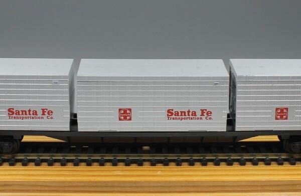 ATT / Triang Hornby 510 Container Wagon 3 x 20' containers - Santa Fe