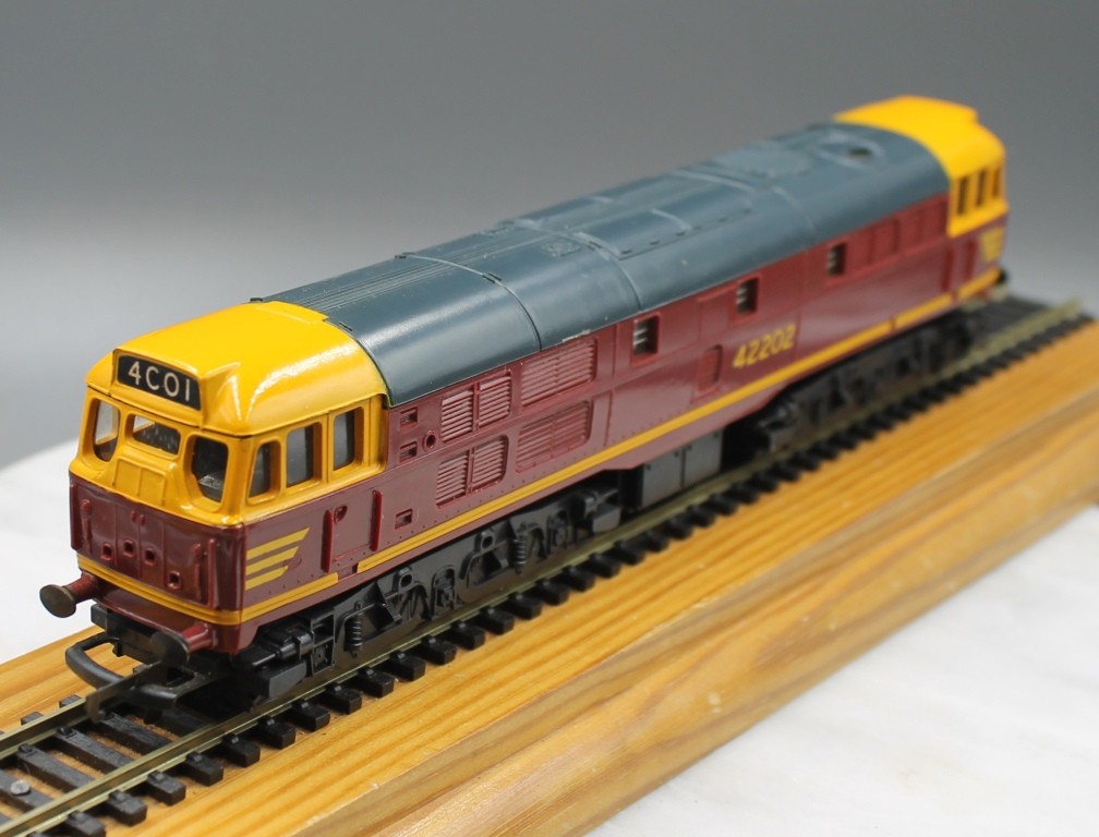 Hornby R307 NSWR 422 Class Loco