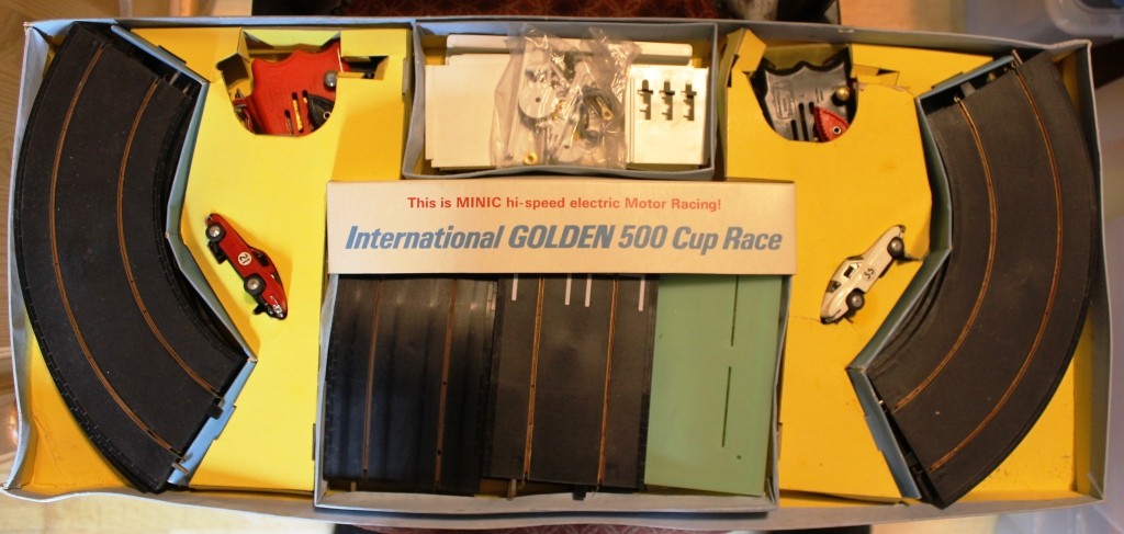 Minic M1513 International Golden 500 Cup Race Set + Literature - Image 2