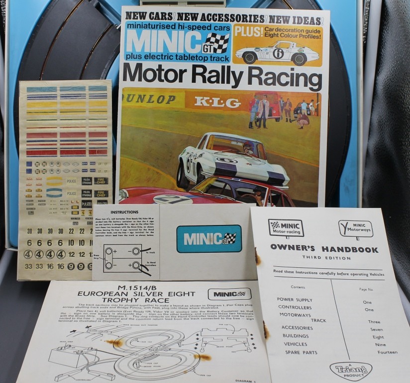 Minic M1514B European Silver Eight Trophy Race - Battery Controlled! + Literature - Image 11