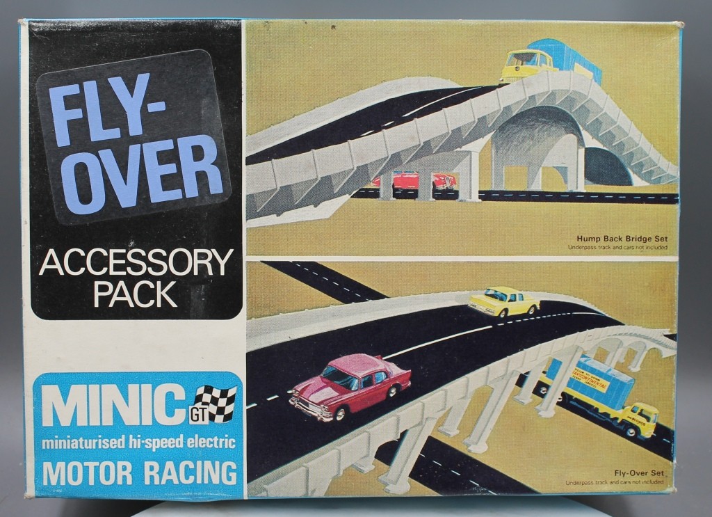 Minic M1668 Flyover Accessory Pack