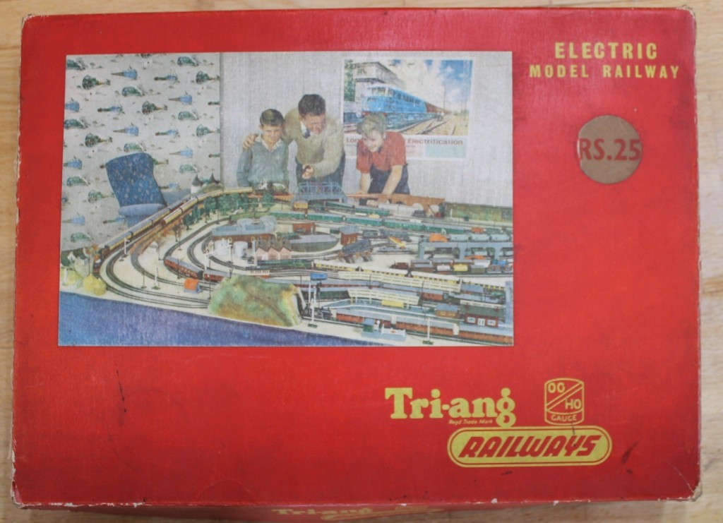 Tri-ang RS25 Jinty Freight Set - Image 8