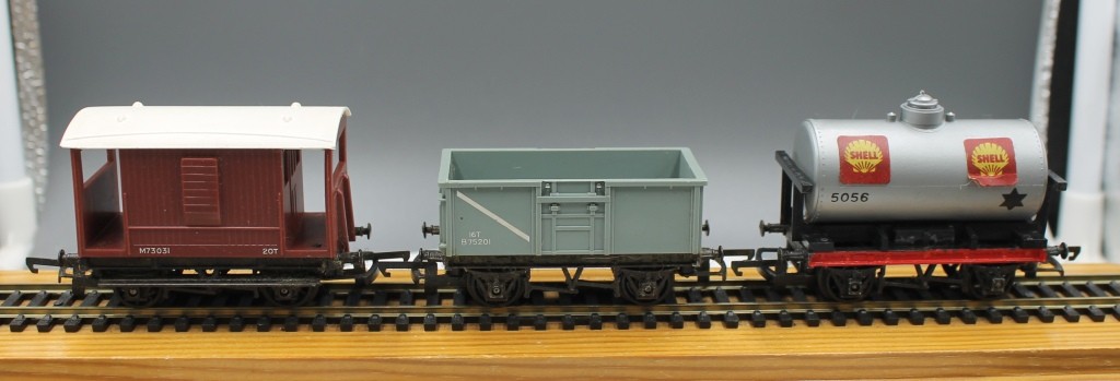 Tri-ang RS25 Jinty Freight Set - Image 4